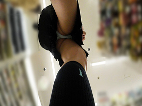 近所で見つけた女子校生Mちゃんと失神キメセク遊び【素人投稿】　サンプル画像04